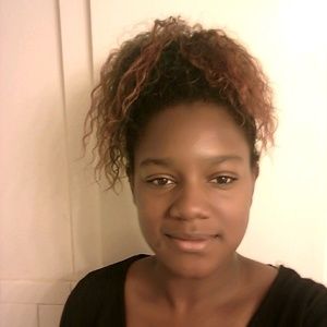 Meet your Posher, Sydni